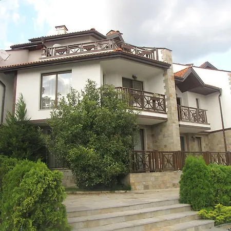 Salena In Chairite Holiday home