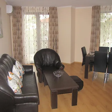Salena In Chairite Holiday home *